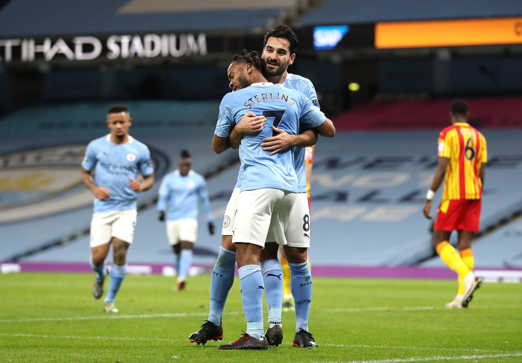 替补出场的 替补出场的